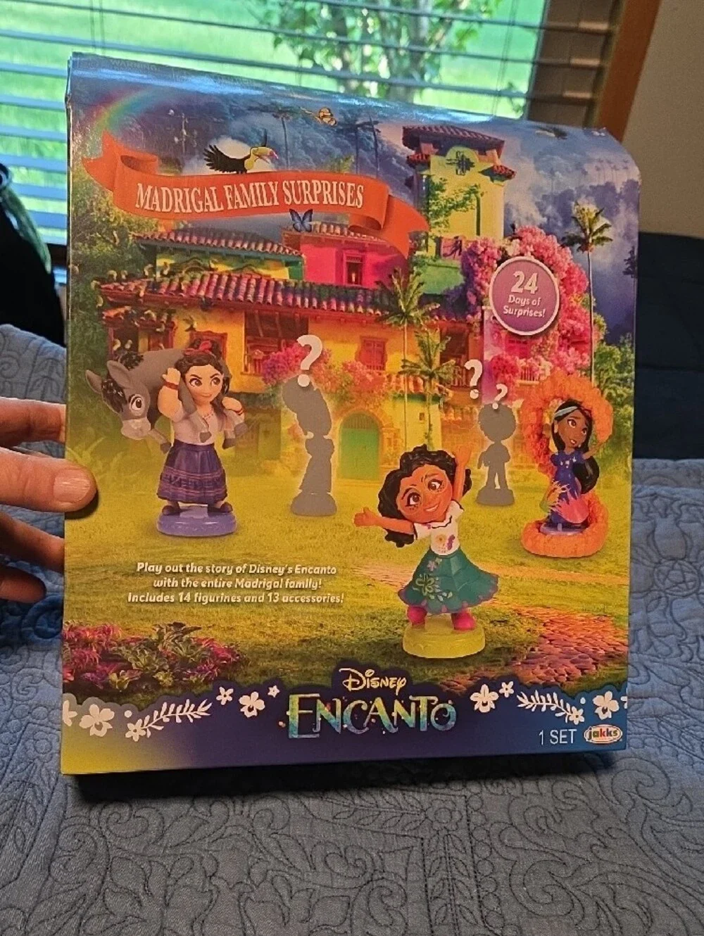 Disney Encanto Madrigal Family Surprises Playset โ Sealed Box โ Advent - Picture 10 of 10